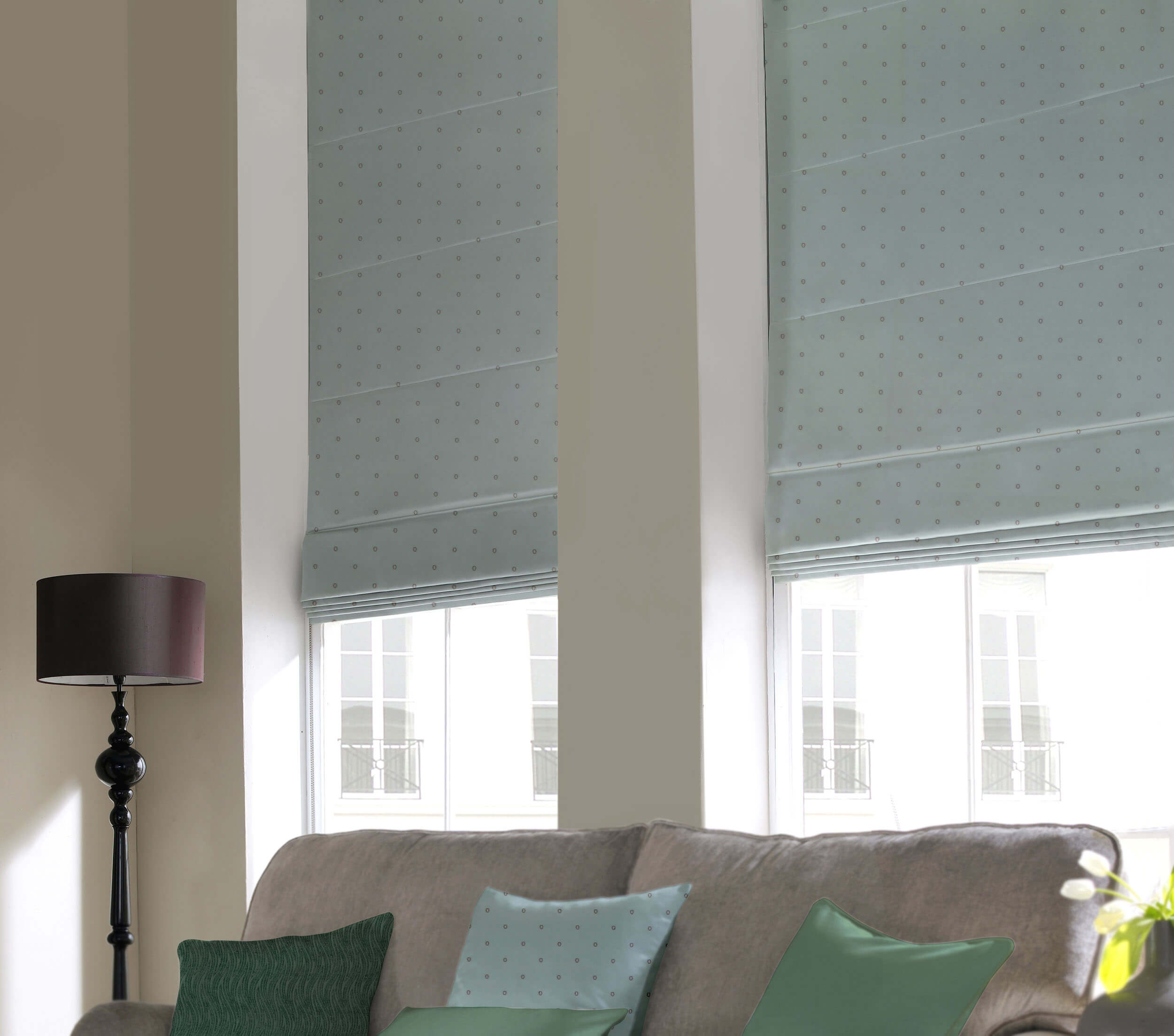 The benefits of made to measure window blinds Luna Blinds Nottingham